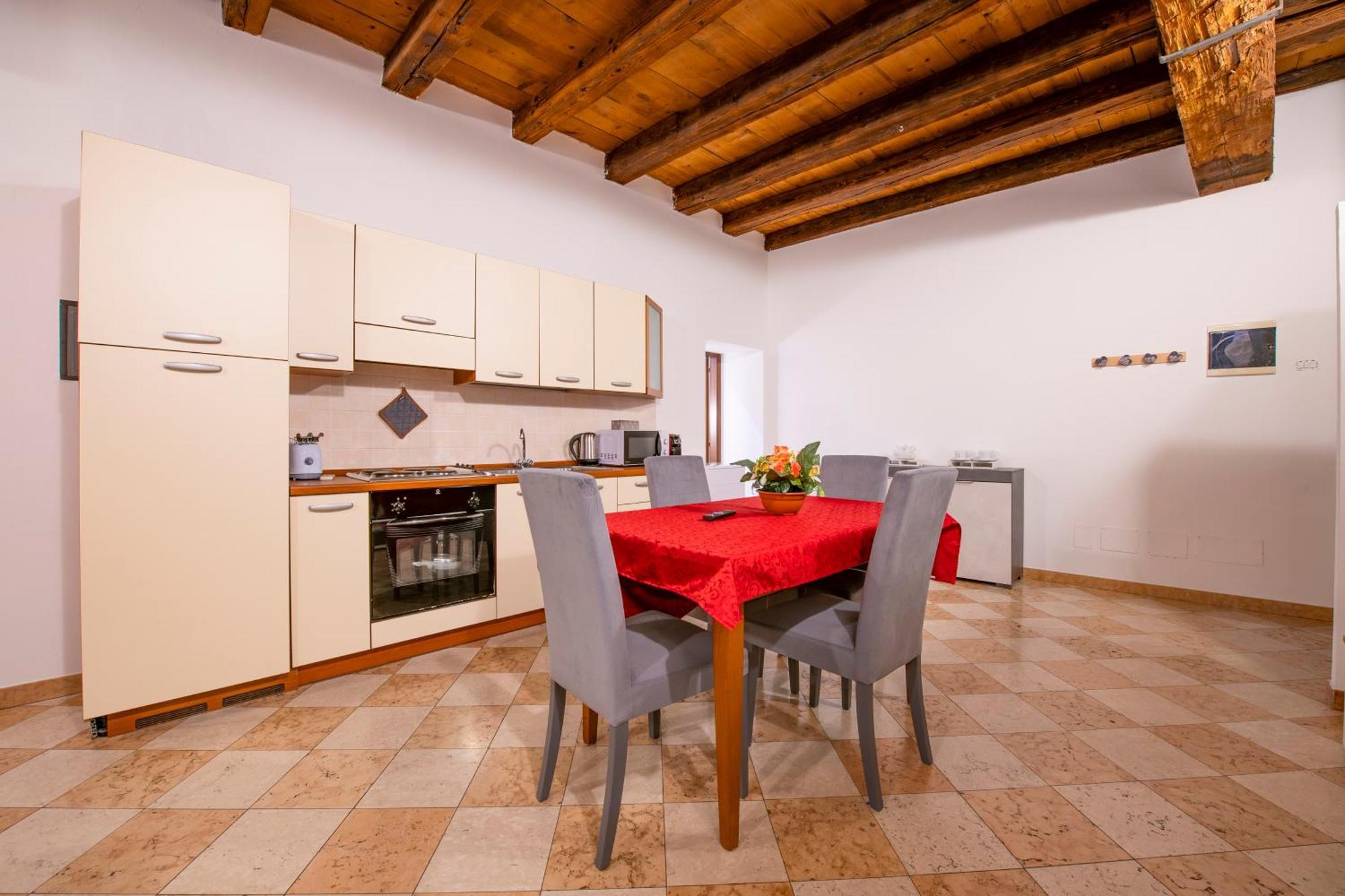 Arena Suite Mazzini Verona Centro Εξωτερικό φωτογραφία